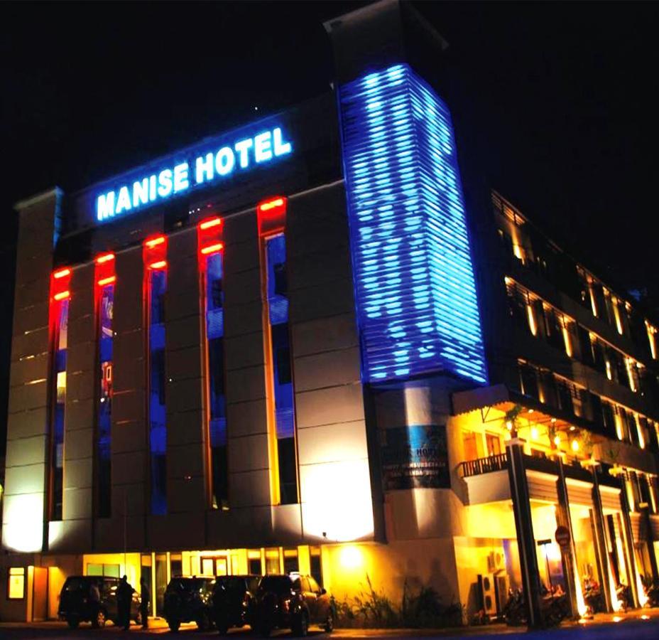 Manise Hotel Ambon Buitenkant foto
