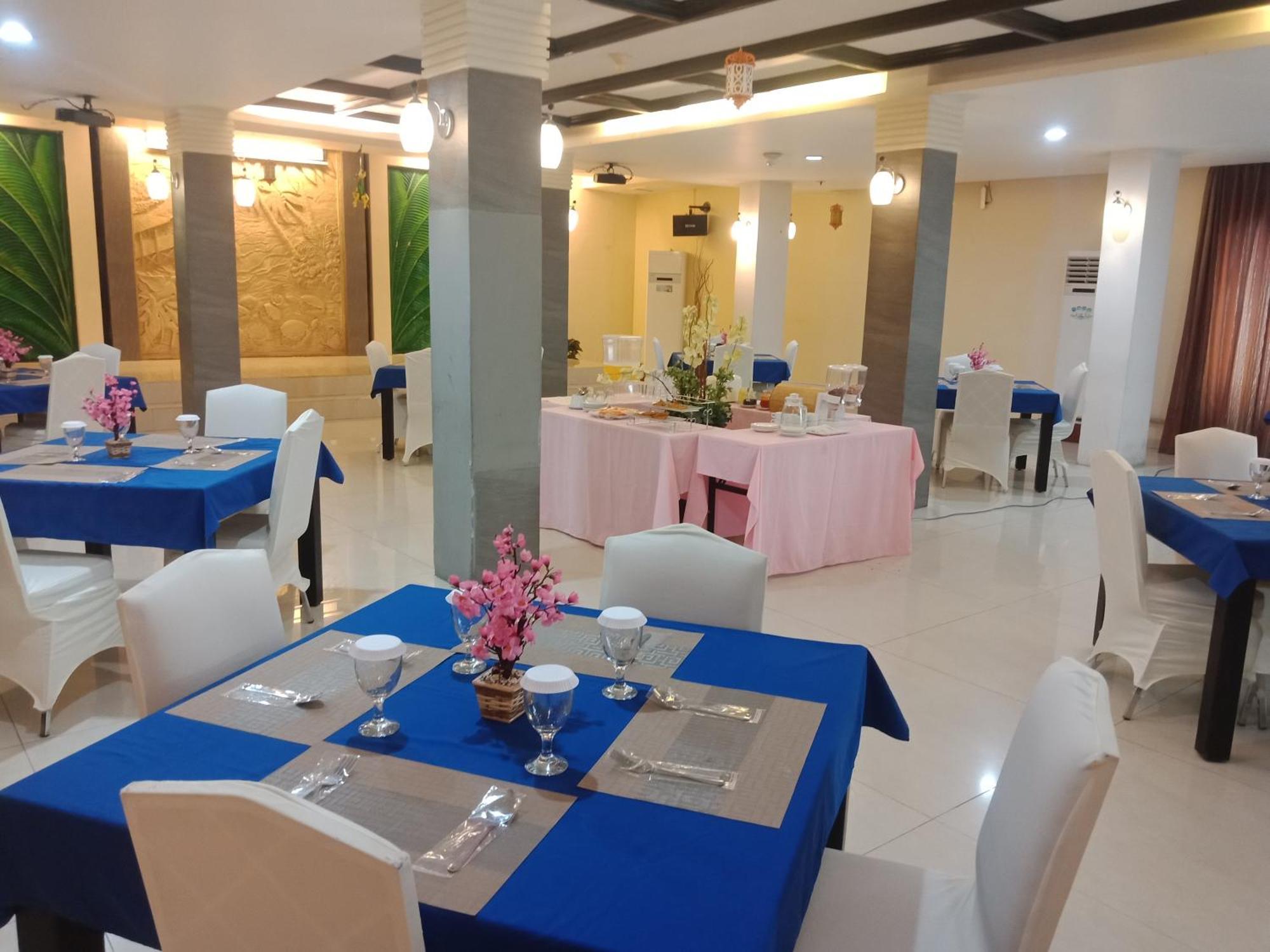 Manise Hotel Ambon Buitenkant foto