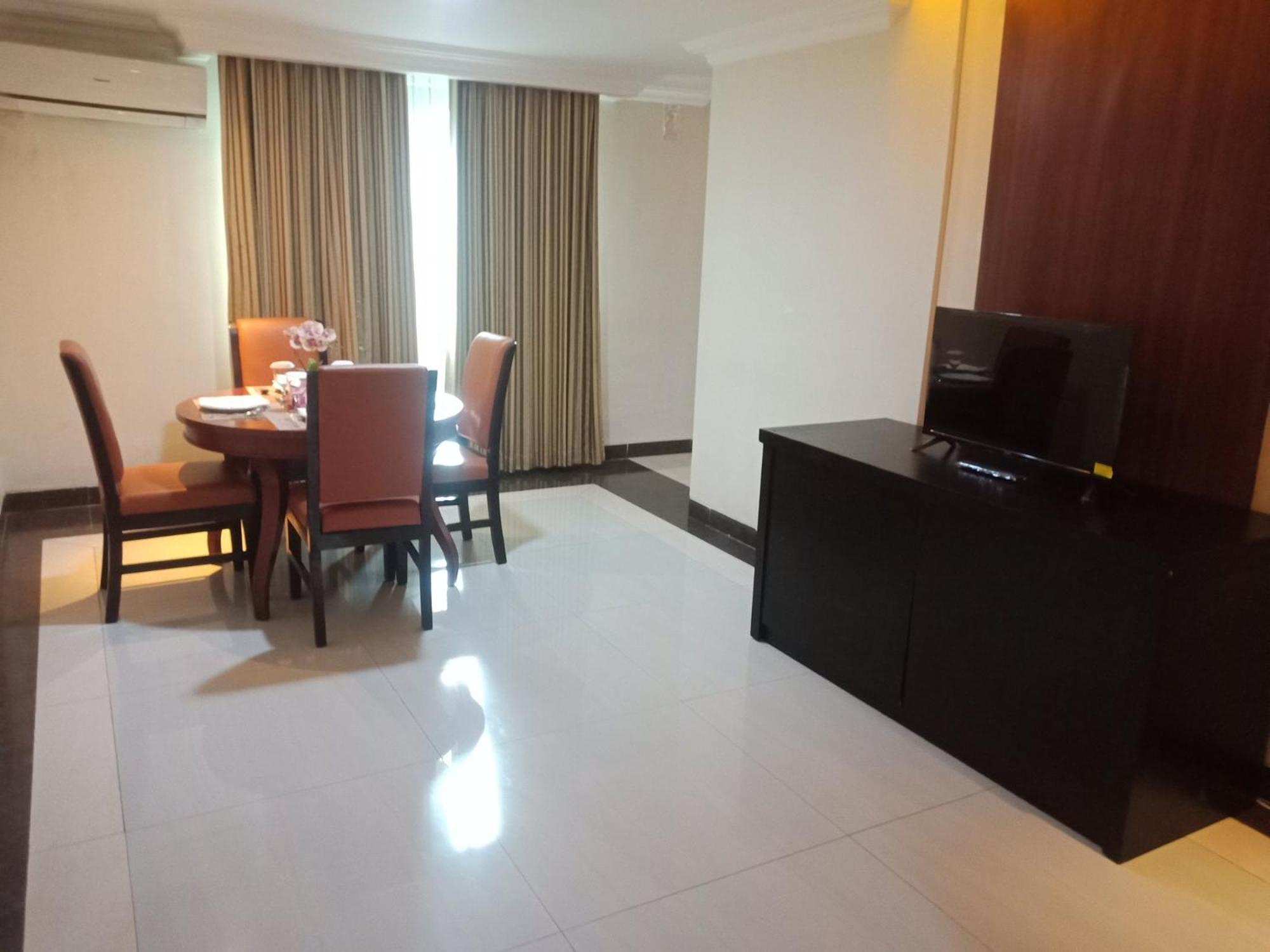 Manise Hotel Ambon Buitenkant foto