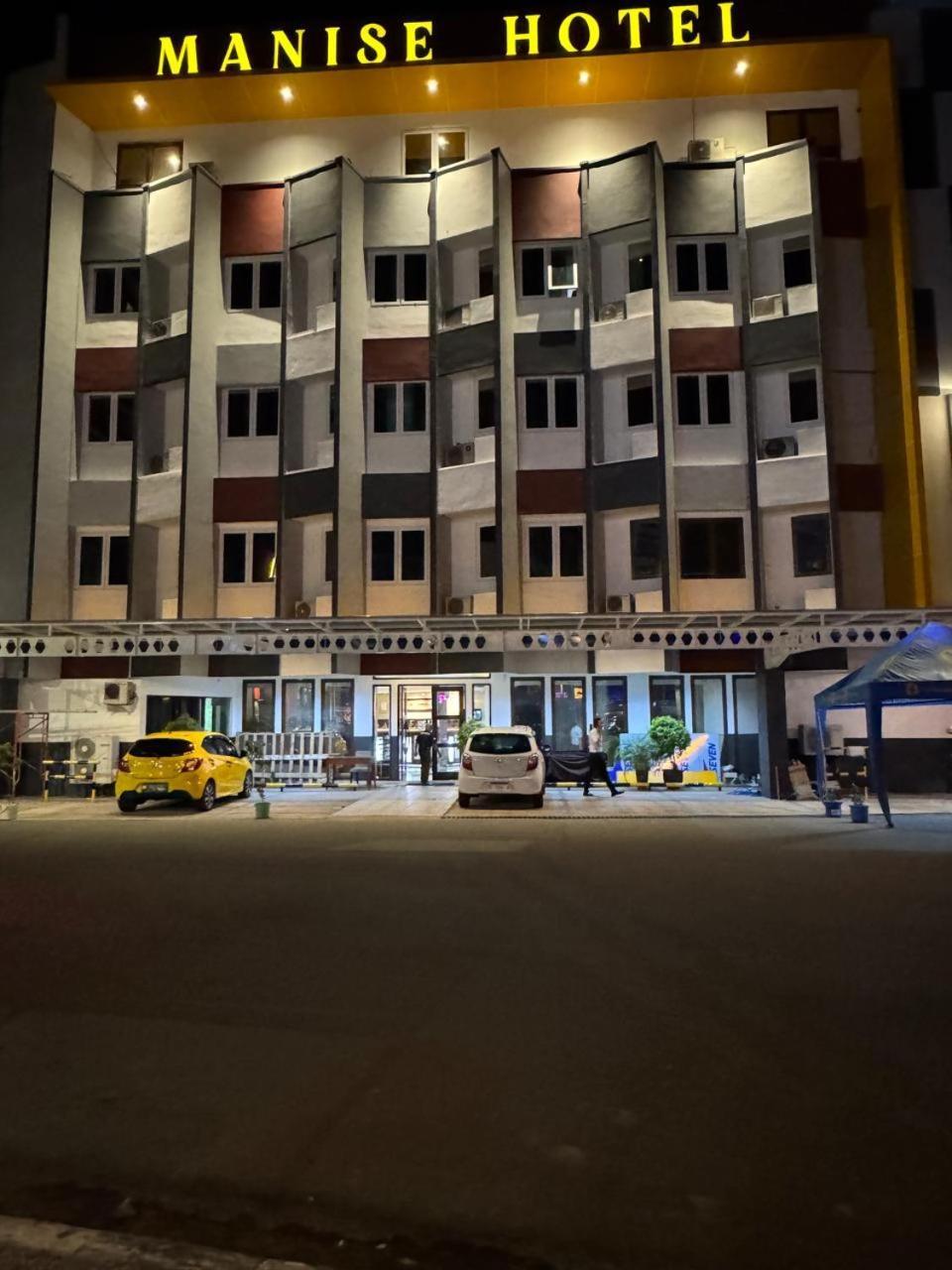 Manise Hotel Ambon Buitenkant foto